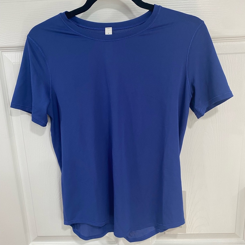 Lululemon workout top